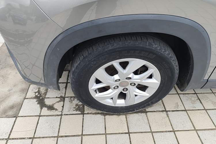 Used Wuling Hongguang S3 2018 1.5T Manual Comfort Model China V Standard
