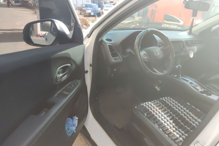 Used Honda Vezel 2017 1.8L CVT Front-Wheel Drive Pioneer Edition
