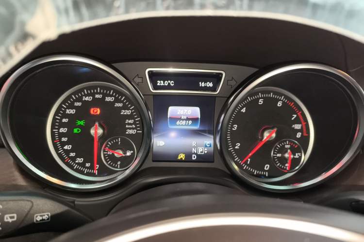 Used Mercedes-Benz GLE 2017 GLE 400 4MATIC Instrument Cluster