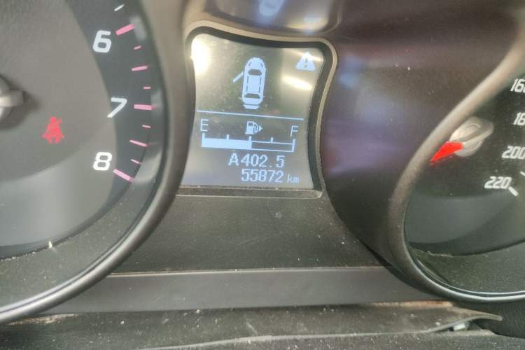 Used Haima S5 2015 1.6L Manual Comfort Model Odometer Close Up