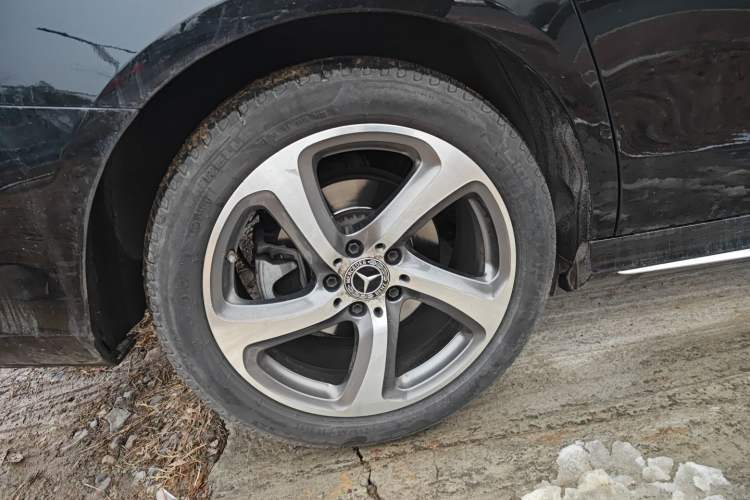 Used Mercedes-Benz E-Class 2019 Restyled E 300 L Sporty and Stylish Edition