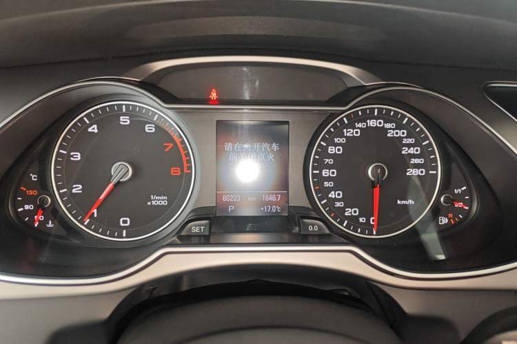 Used Audi A4 2014 40 TFSI allroad quattro plus version Instrument Cluster