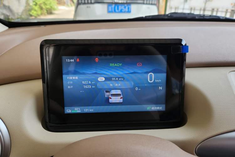 Used Wuling Hongguang MINIEV 2025 Four-Door Version Advanced Edition Instrument Cluster