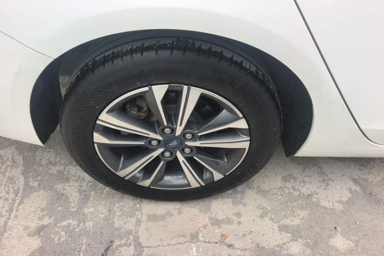 Used Ford Escort 2021 1.5L Automatic Diamond Edition Exterior 5