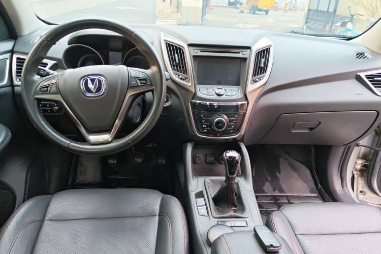 Used Changan CS75 2014 2.0L Manual Leading Version China IV Standard
