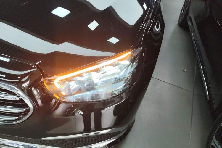 Used Mercedes-Benz E-Class 2022 Second Facelift E 300 L Luxury Edition Left Front Headlight