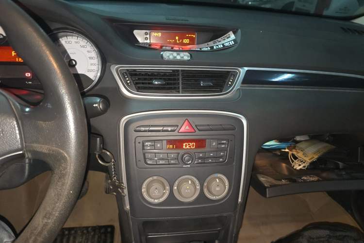 Used Peugeot 308 2013 1.6L Automatic YouShang Model Audio And AC Panel