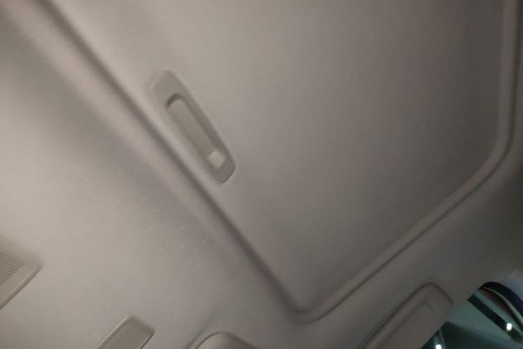 Used Mitsubishi Outlander 2020 2.0L Two-Wheel Drive Enjoyment Version 5 Seats Headliner