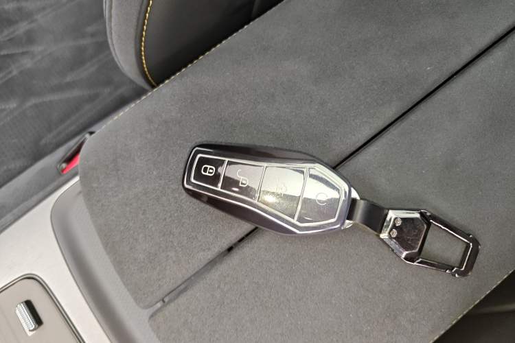 Used BYD Tang New Energy 2024 Facelift DM-p War God Edition Vehicle Key