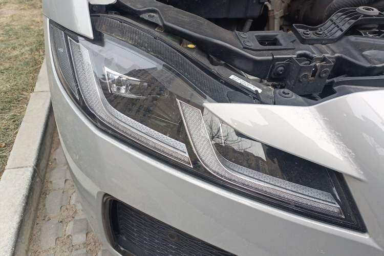 Used Jaguar XFL 2023 XFL 2.0T P250 Two-Wheel-Drive Elite Sport Edition