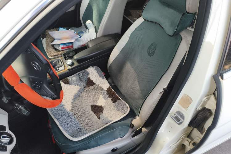 Used Mercedes-Benz C-Class 2010 C 200 CGI Fashion Model
