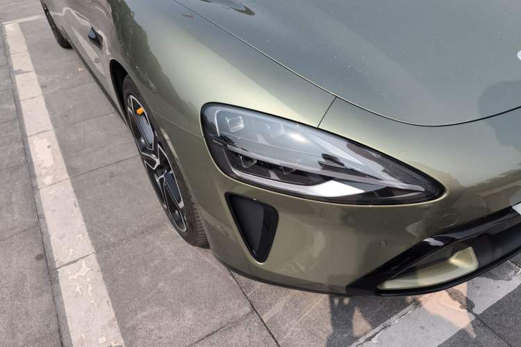 Used Xiaomi Auto SU7 2024 Four-Wheel Drive Ultra-Long Range Advanced Intelligent Driving Max Edition
