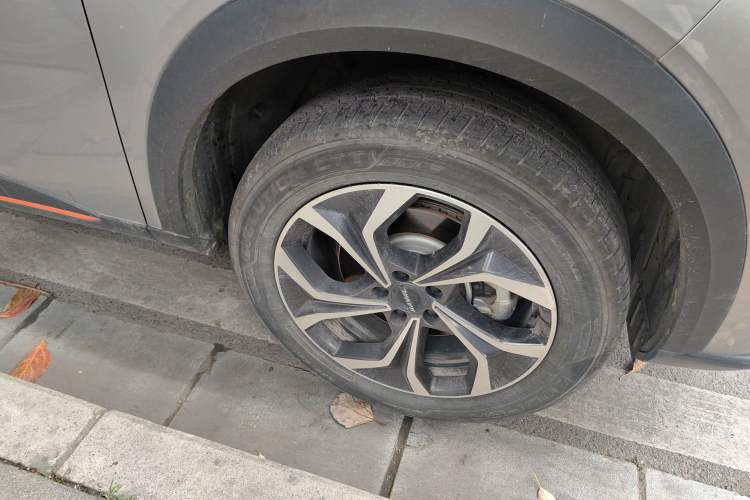 Used Haval XY 2022 1.5T ZhiZun Edition Right Front Wheel Hub