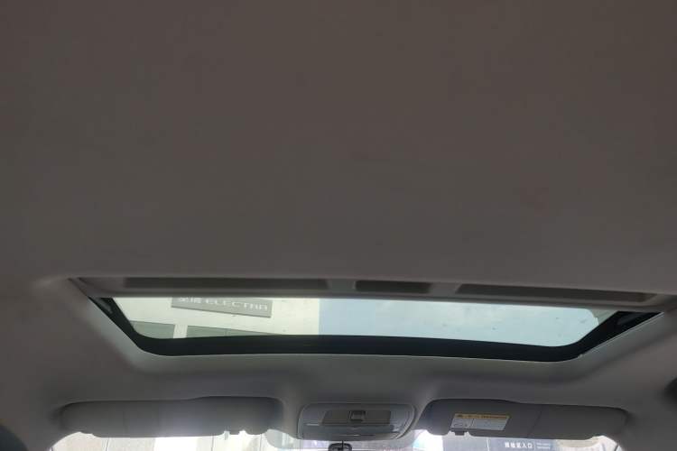 Used Roewe i6 New Energy 2017 45T Hybrid Connect & Smart Enjoyment Edition