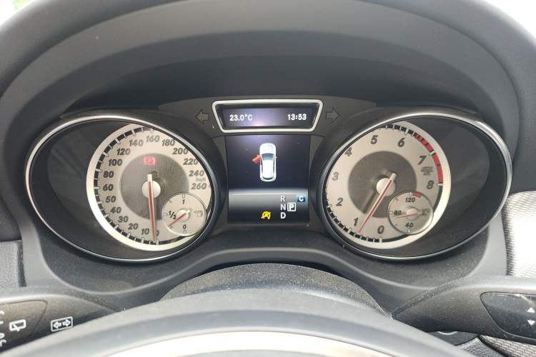 Used Mercedes-Benz GLA 2016 GLA 200 Sport Edition Instrument Cluster