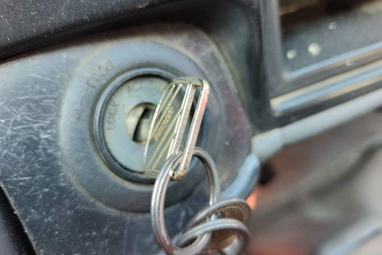 Used Jinbei Hiace 2011 2.5T Fifth-Generation Entrepreneur Edition Luxury Version YC4FB90-36