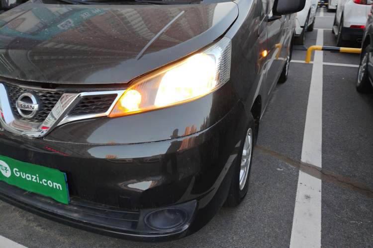 Used Nissan NV200 2014 1.6L Manual Zunya Model China IV Standard

