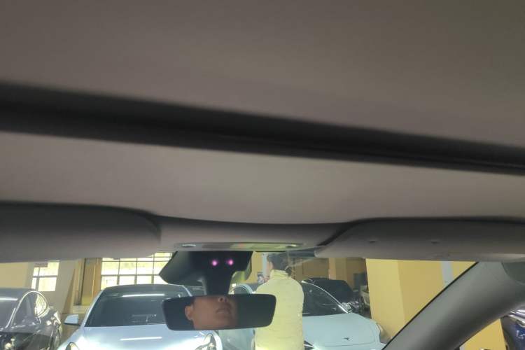 Used Tesla Model Y 2024 Rear-Wheel-Drive Version
