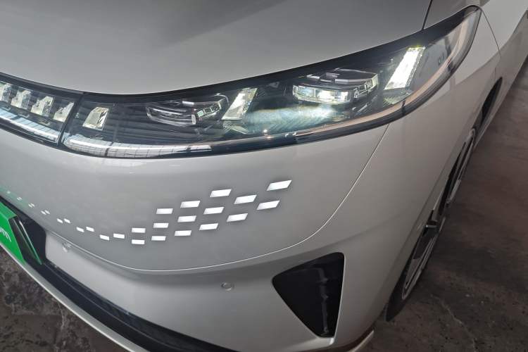 Used Dongfeng eπ eπ008 2024 210Max Range-Extended Version 6 Seats