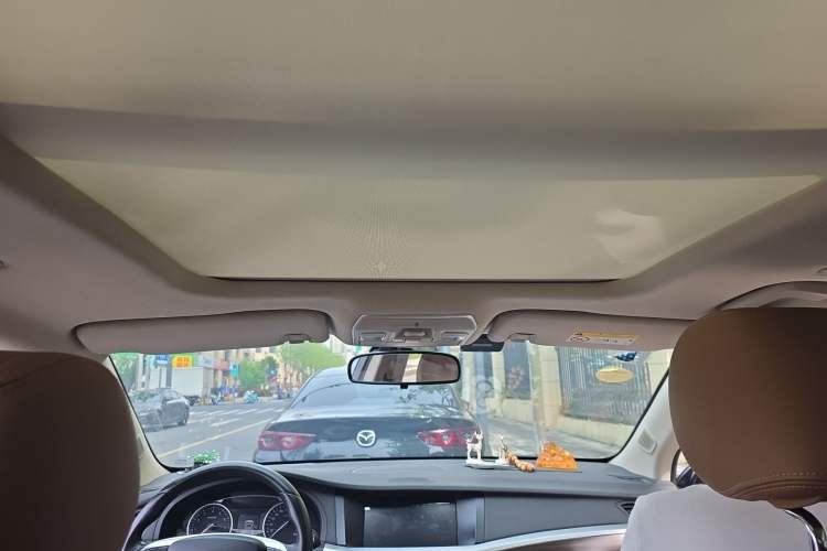 Used Geely Auto Emgrand GT 2017 2.4L Comfort Model Headliner