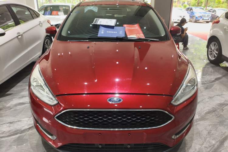 Used Ford Focus 2018 Hatchback Classic EcoBoost 180 Automatic Elite Model Front