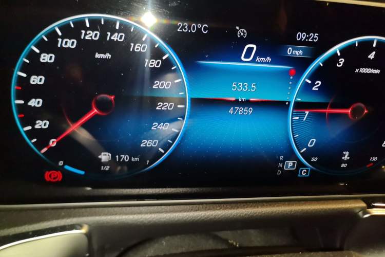 Used Mercedes-Benz GLB 2020 Updated GLB 200 Dynamic Edition Odometer Close Up