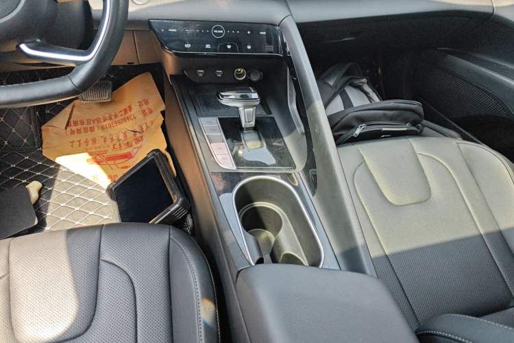 Used Hyundai Elantra 2021 1.5L CVT LUX Prestige Edition