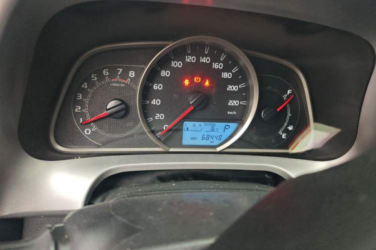 Used Toyota RAV4 2016 2.0L CVT Two-Wheel Drive Fashion Edition China V Standard