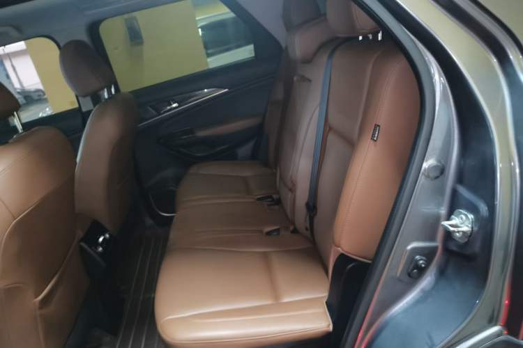 Used Changan CS95 2017 2.0T Four-Wheel Drive SmartDrive Edition
