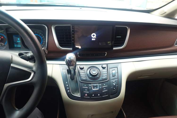 Used Buick GL8 2014 2.4L CT Luxury Business Comfort Edition
