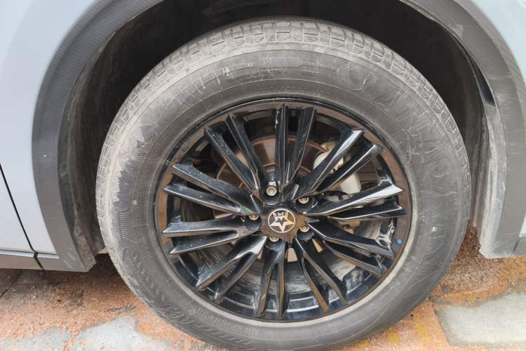 Used Venucia V 2023 260T Idol Edition Pro Right Front Wheel Hub