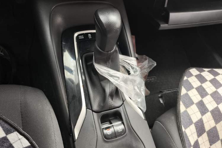 Used Toyota Corolla 2022 Dual-Motor 1.8L E-CVT Pioneer Edition
