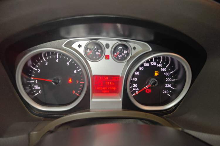 Used Ford Focus 2011 Sedan 1.8L Automatic Fashion Edition
