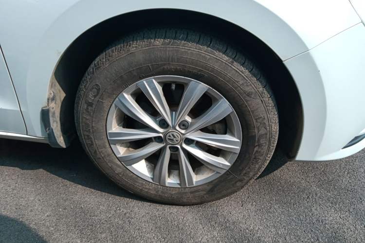 Used Volkswagen Bora 2016 1.6L Manual Fashion Edition