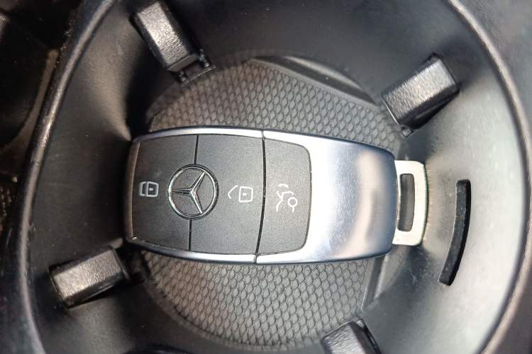 Used Mercedes-Benz GLC 2022 Facelifted GLC 260 L 4MATIC Dynamic Edition Vehicle Key