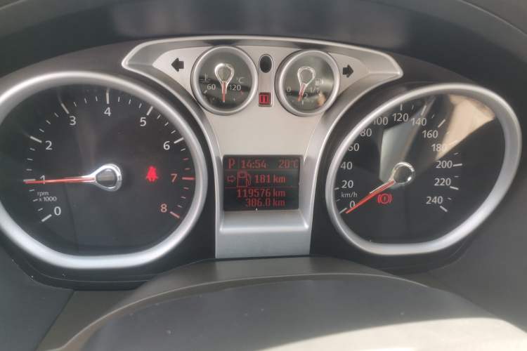 Used Ford Focus 2011 Sedan 1.8L Automatic Fashion Edition Instrument Cluster