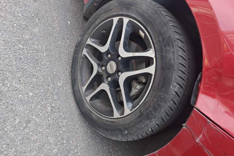 Used BYD G5 2014 1.5TID Automatic Flagship Model