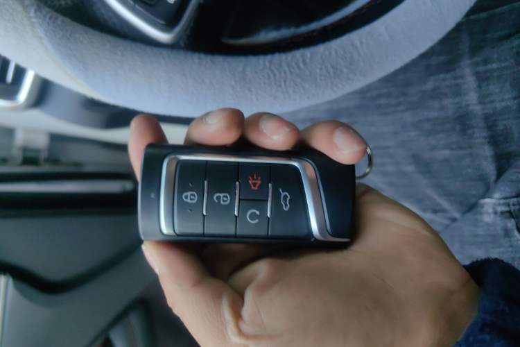 Used GAC Trumpchi GS4 PLUS 2022 390T Automatic Nebula Edition Vehicle Key