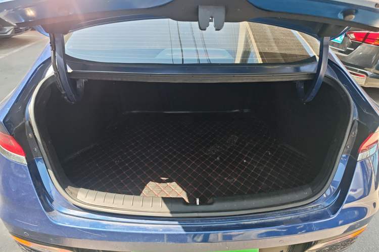 Used Hyundai Lafesta 2019 280TGDi Sport Edition China VI Trunk