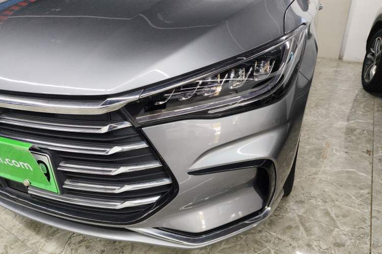 Used BYD Song MAX New Energy 2022 DM-i 105KM Flagship Model
