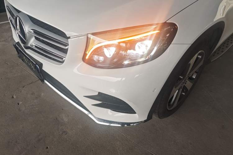 Used Mercedes-Benz GLC 2017 GLC 300 4MATIC Sport Edition
