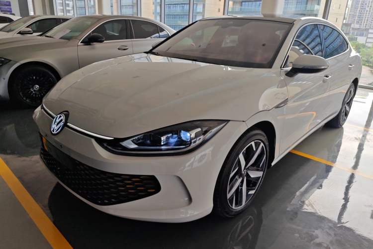 Used Volkswagen Lamando 2022 Lavida L 280TSI DSG Cool & Spicy Edition