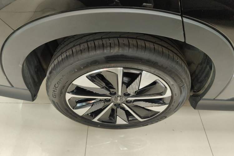 Used BYD Song PLUS New Energy 2025 DM-i 112KM Prestige Model Exterior 5