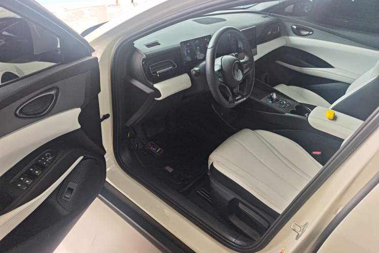 Used BYD Seal 06 New Energy 2024 DM-i 80KM Luxury Model Driver Seat