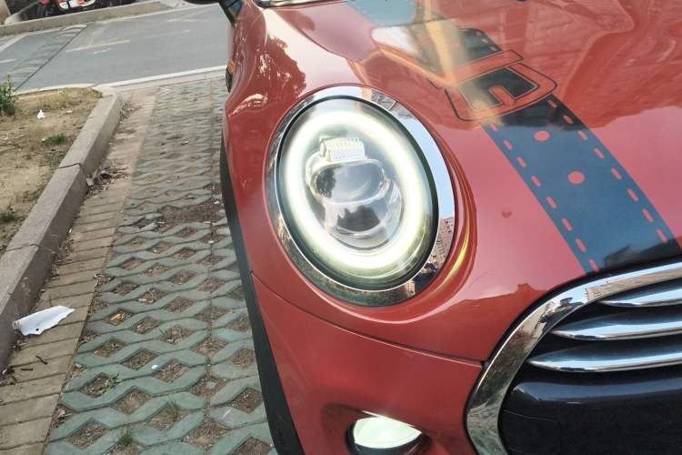 Used MINI 2014 1.5T COOPER Fun
