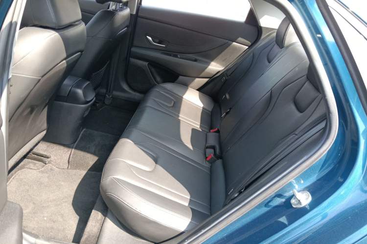 Used Hyundai Elantra 2021 1.5L CVT LUX Prestige Edition Left Rear Seat