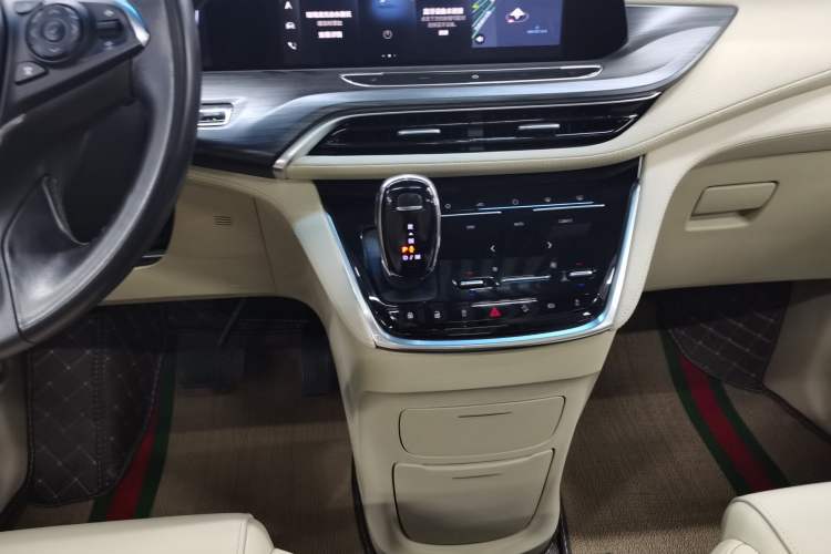 Used Buick GL8 2022 ES Landtrek 653T Flagship Model
