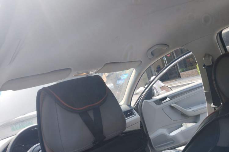 Used Volkswagen Bora 2013 1.6L Manual Fashion Edition
