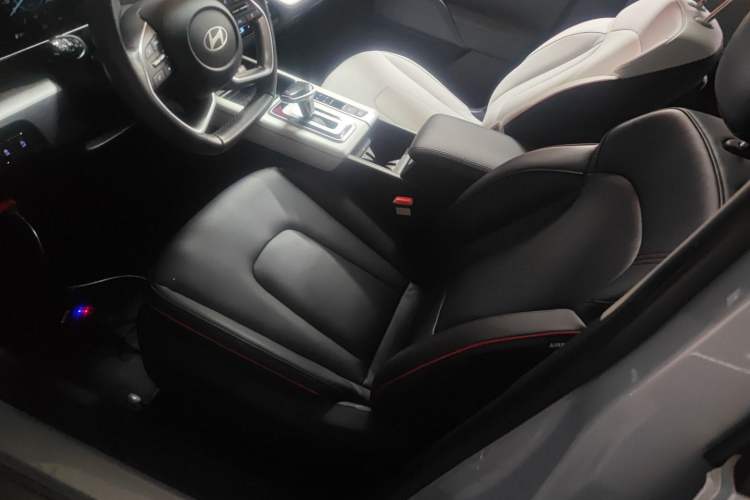 Used Hyundai ix35 2023 Musso 2.0L Flagship Edition TOP Left Front Seat