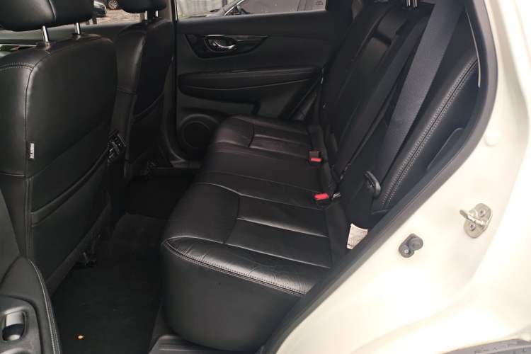 Used Nissan X-Trail 2019 2.0L CVT Smart Connect Comfort Edition 2WD Left Rear Seat